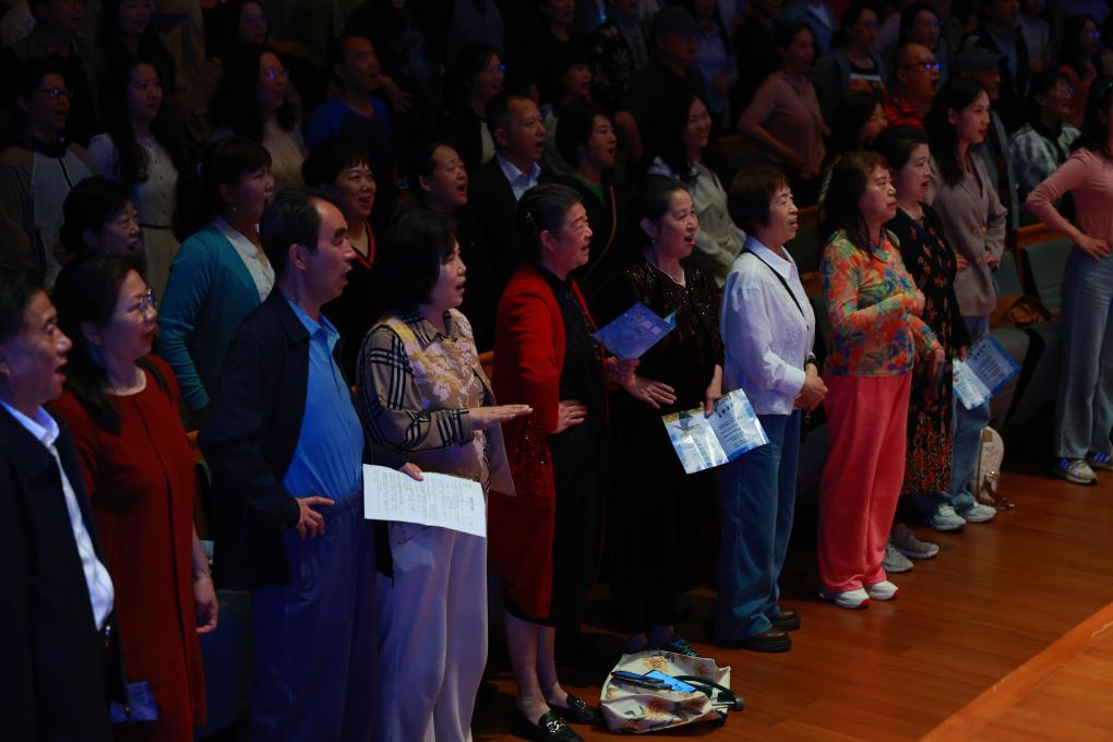 “零门槛零费用欢唱团”背后的剧院革命 “零门槛零费用欢唱团”背后的剧院革命