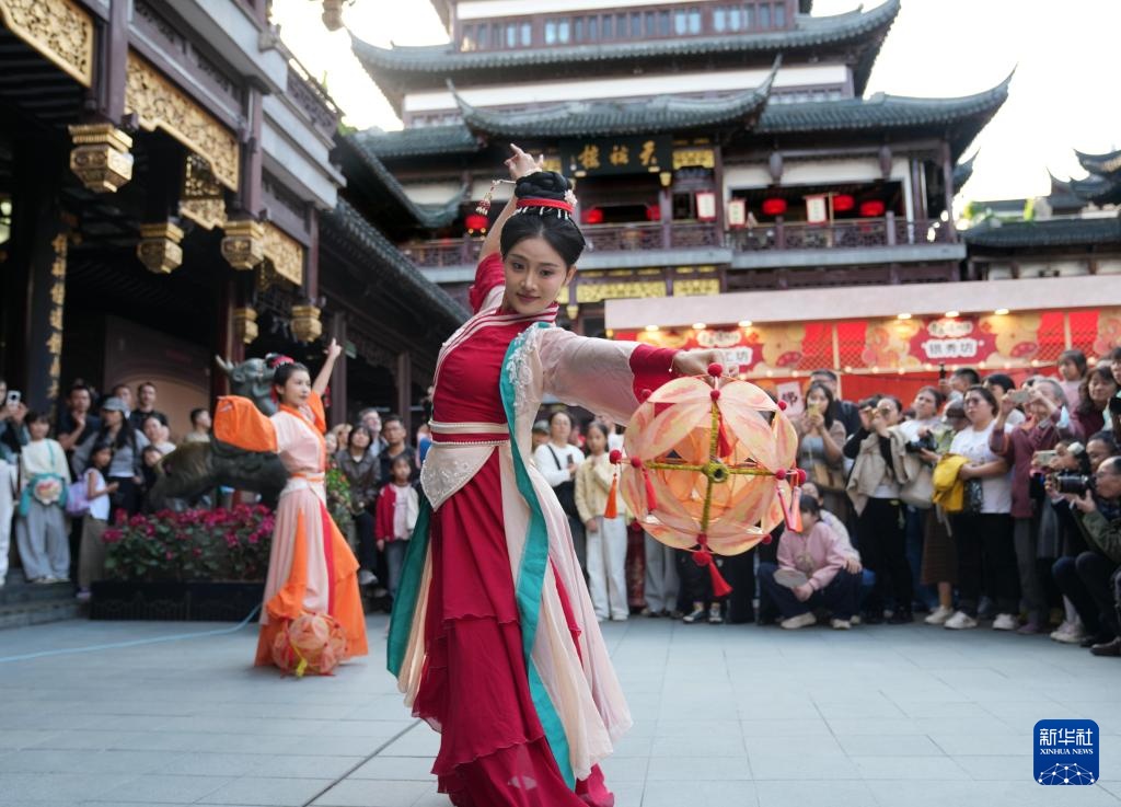 上海豫园：沉浸感受非遗魅力