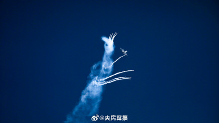 转存收藏!中国战机与蓝天适配度太高了 转存收藏!中国战机与蓝天适配度太高了