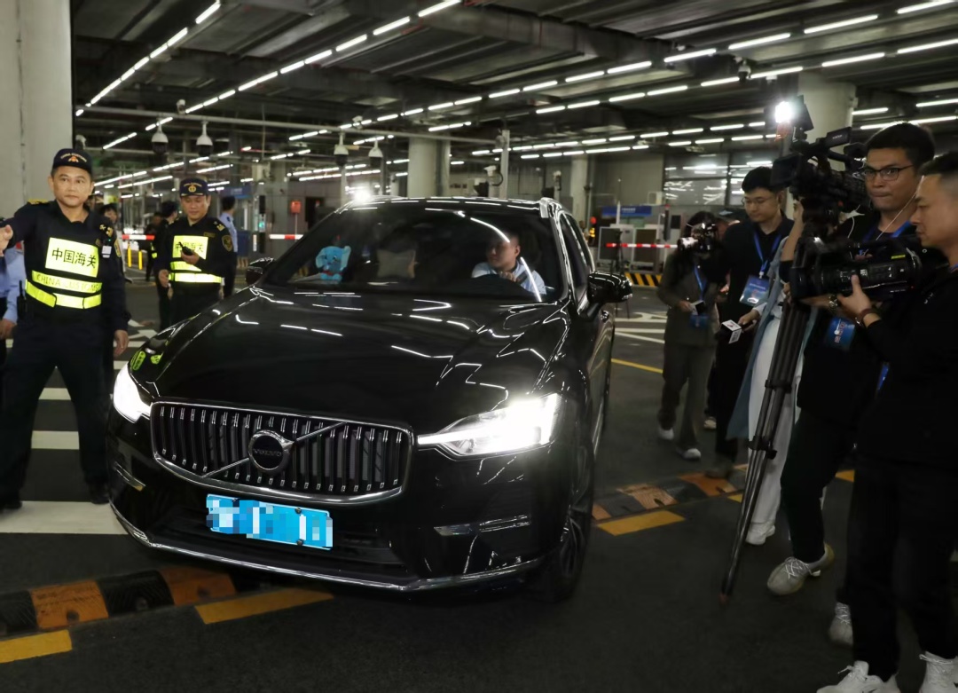 一脚油门到香港,今天正式实施!广东人:马上报名 一脚油门到香港,今天正式实施!广东人:马上报名