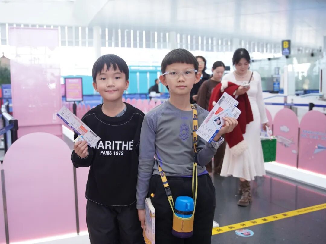 温州孩子的秋假来了！机场、动车站是这样的……