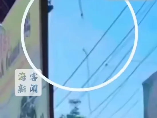 “最担心的事还是发生了”!国外一男子蹦极时绳索突然断了,直接坠落… “最担心的事还是发生了”!国外一男子蹦极时绳索突然断了,直接坠落…