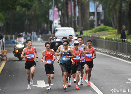 全运会历史首个跨境马拉松何杰夺冠
