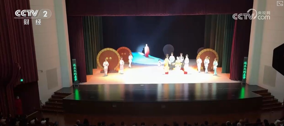 周周有演出、月月有大戏！“真金白银”优惠带旺人气 文化消费增长势头强劲