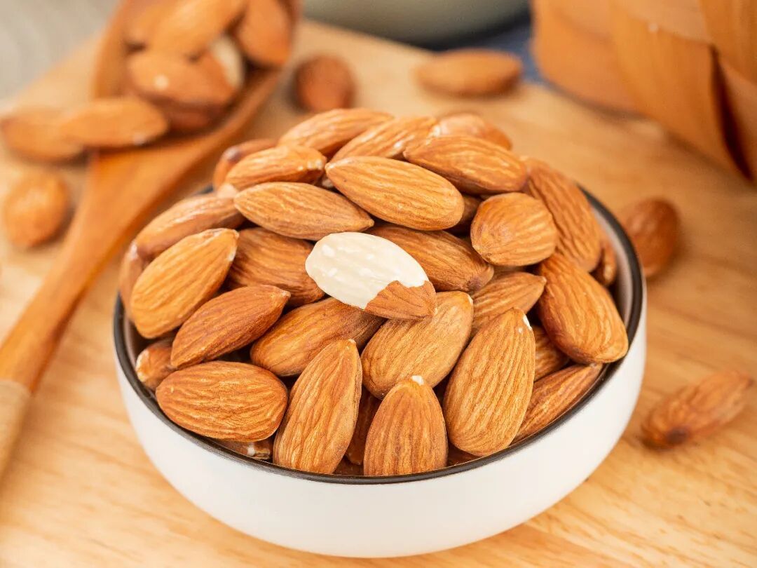 它是“胆固醇克星”，每天吃一点儿，还能抗衰老