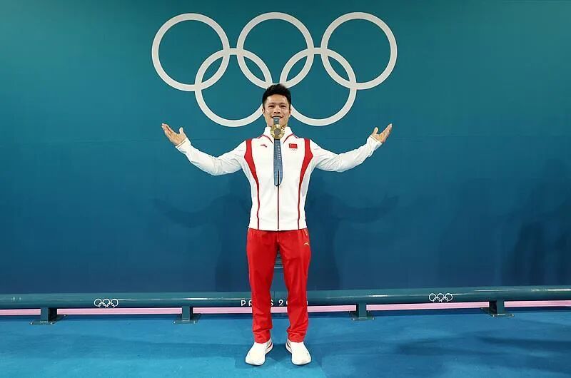 今天13:15男单决赛,林诗栋vs樊振东!更多看点→ 今天13:15男单决赛,林诗栋vs樊振东!更多看点→