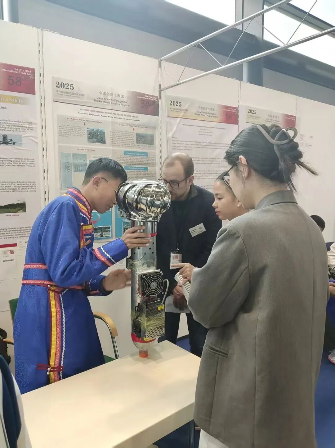 14岁少年斩获全球金奖,含金量十足!灵感竟是看妈妈做饭 14岁少年斩获全球金奖,含金量十足!灵感竟是看妈妈做饭