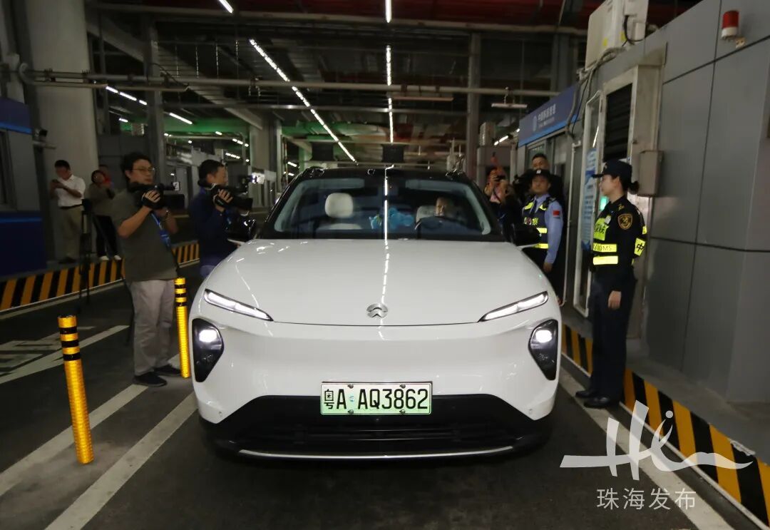 “粤车南下”首车出发!从珠海驶向香港 “粤车南下”首车出发!从珠海驶向香港