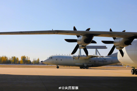 海军航空兵预警指挥训练出图 海军航空兵预警指挥训练出图