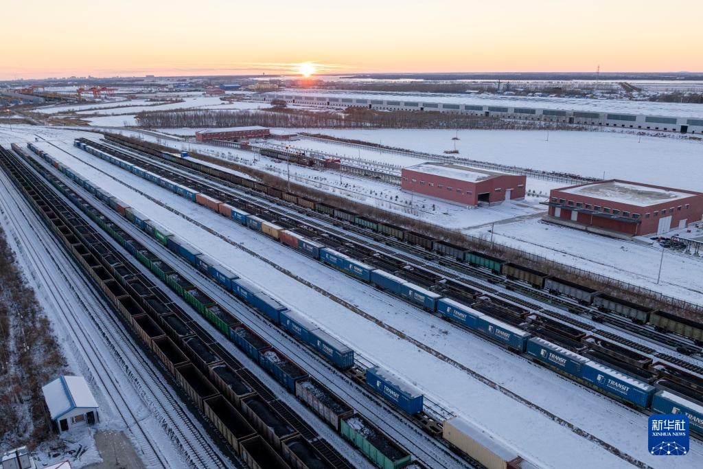 中欧班列“东通道”同江铁路口岸运量突破1400万吨 中欧班列“东通道”同江铁路口岸运量突破1400万吨