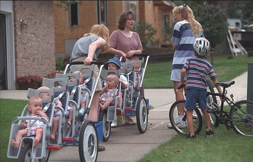世界首例存活到婴儿期的七胞胎，如今即将迎来28岁生日