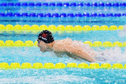 男子4x100混合泳广东摘银