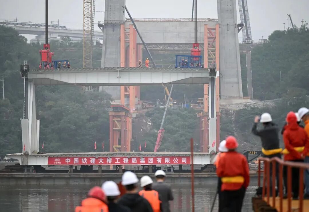 重庆黄桷沱长江大桥，进度条刷新！