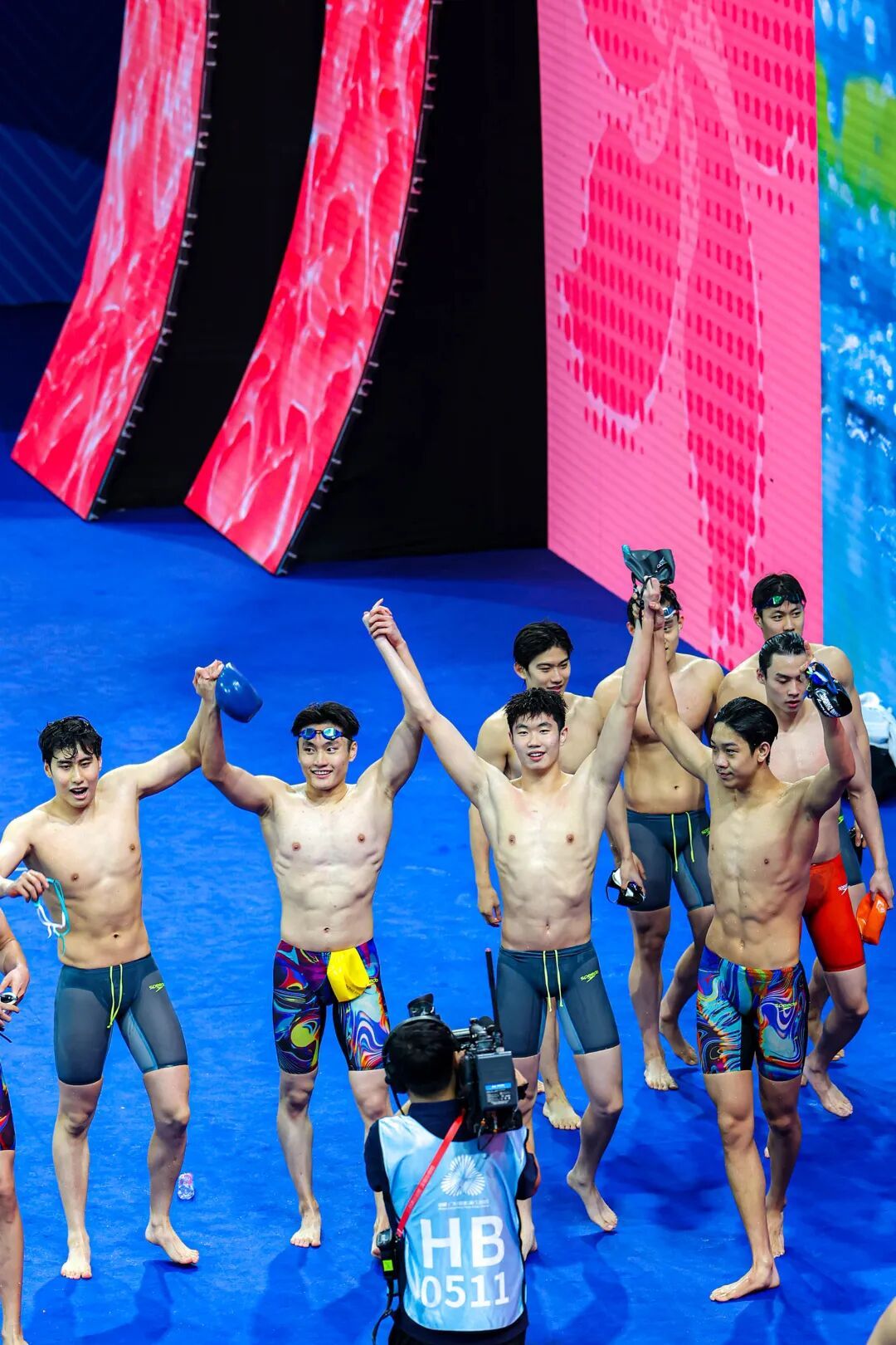 全运会游泳赛场群星扎堆 “神仙打架”背后的江湖与传承