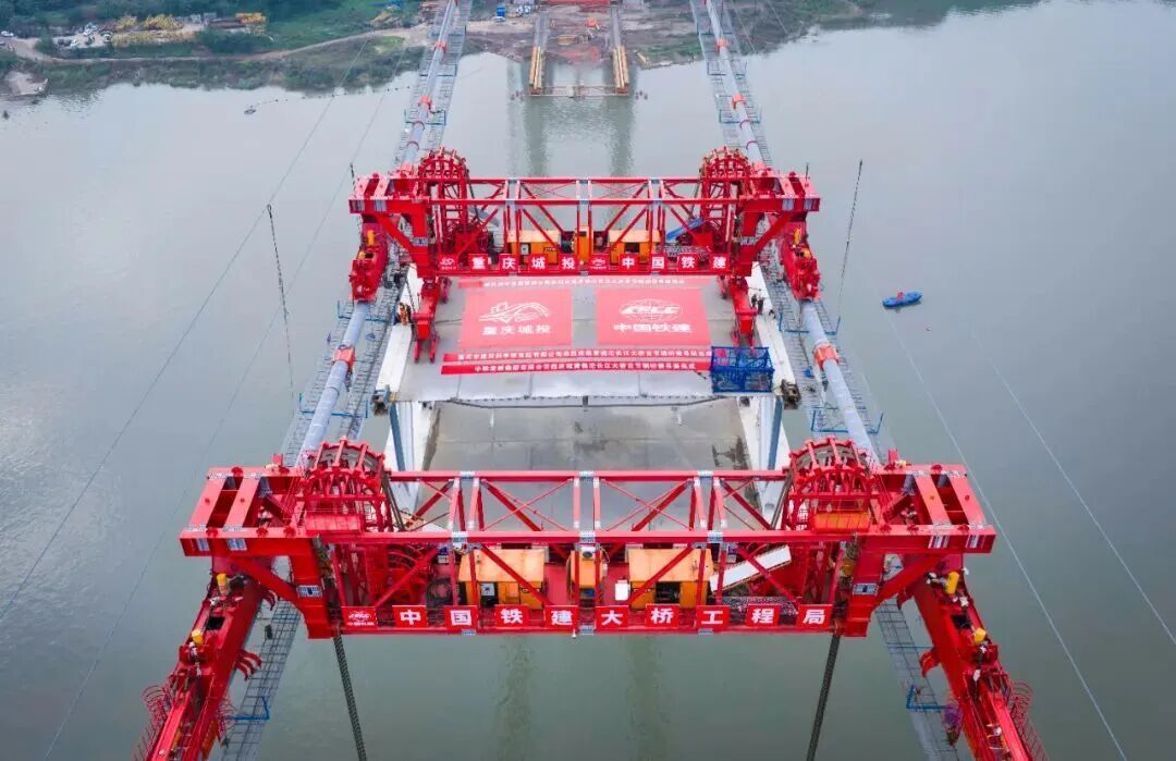 重庆黄桷沱长江大桥，进度条刷新！