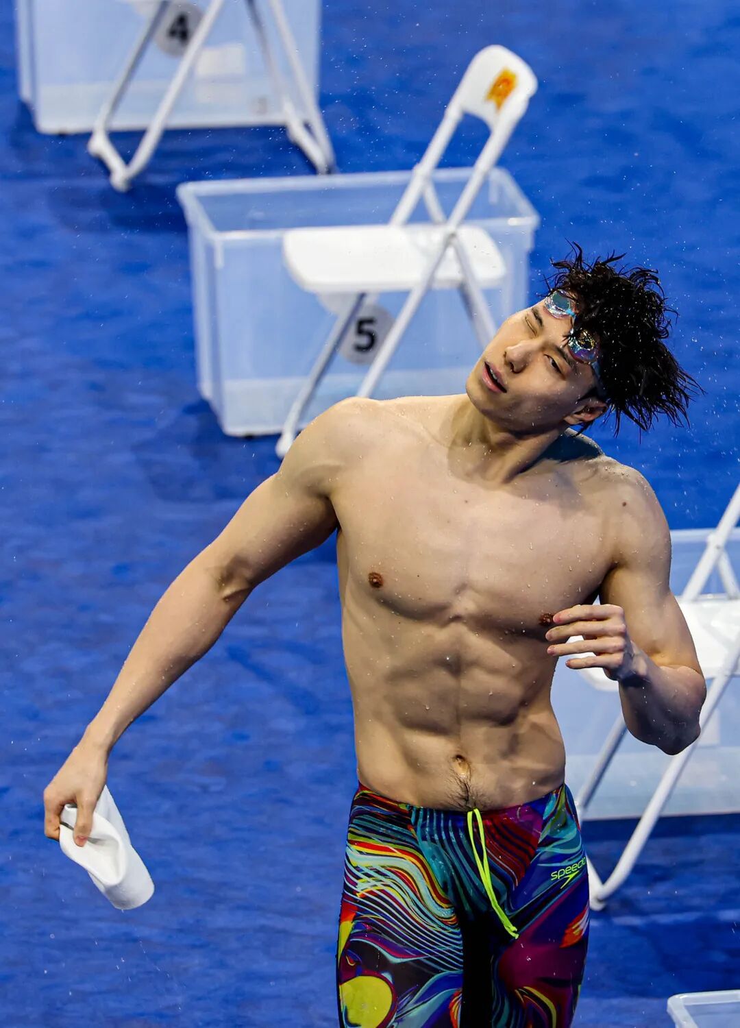 全运会游泳赛场群星扎堆 “神仙打架”背后的江湖与传承