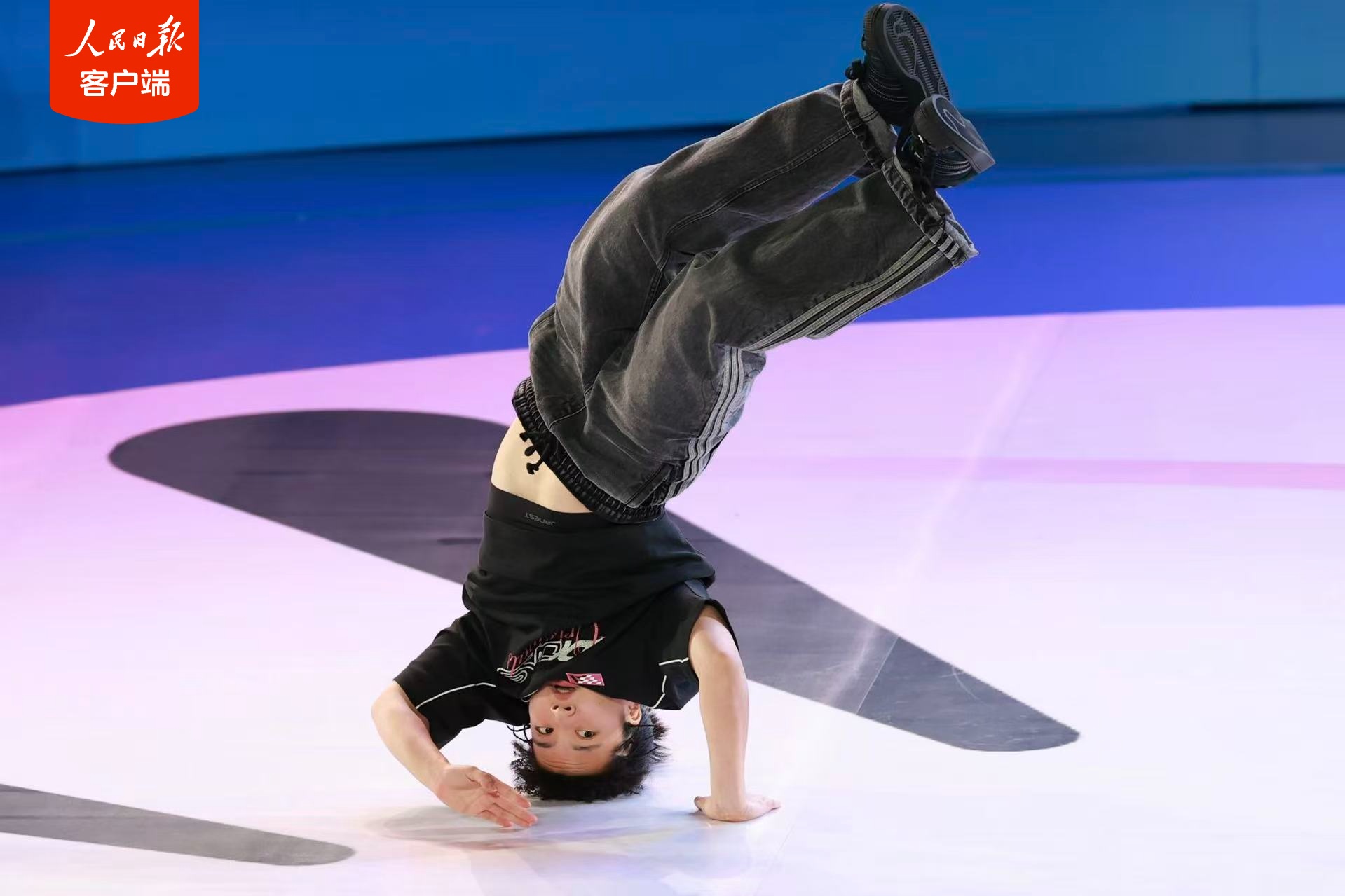 刘清漪卫冕全运会霹雳舞女子组冠军 刘清漪卫冕全运会霹雳舞女子组冠军