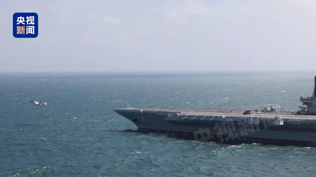 福建舰开展首次海上实兵训练，歼-35、歼-15T、歼-15DT、空警-600弹射起飞