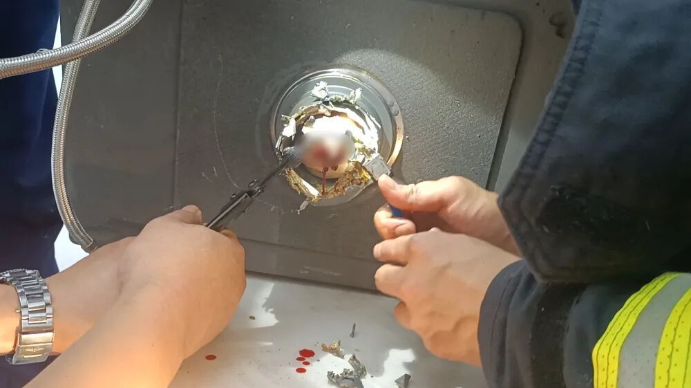 厨房这个地方利如刀片，手不要伸进去！已有多人中招