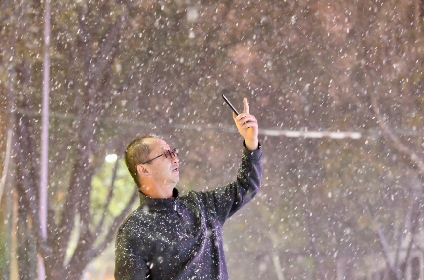 西宁迎来降雪天气