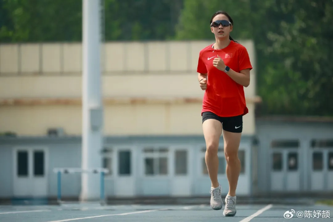 11秒10！宁波16岁“小孩姐”陈妤颉，全运会最年轻的百米女飞人！