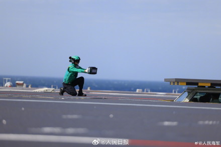 收藏多图!歼35在福建舰完成弹射起飞和着舰训练 收藏多图!歼35在福建舰完成弹射起飞和着舰训练