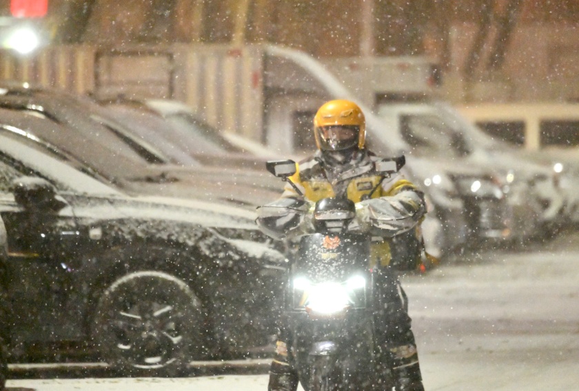 西宁迎来降雪天气