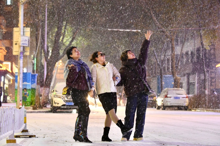 西宁迎来降雪天气
