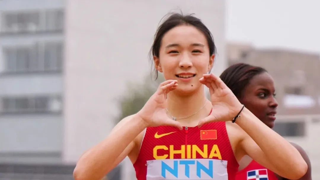 11秒10！宁波16岁“小孩姐”陈妤颉，全运会最年轻的百米女飞人！