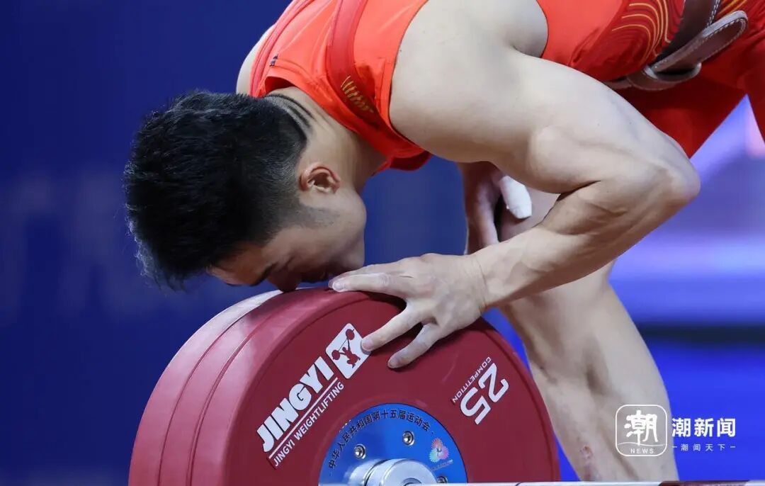 32岁石智勇泪洒全运会领奖台！结束22年举重生涯