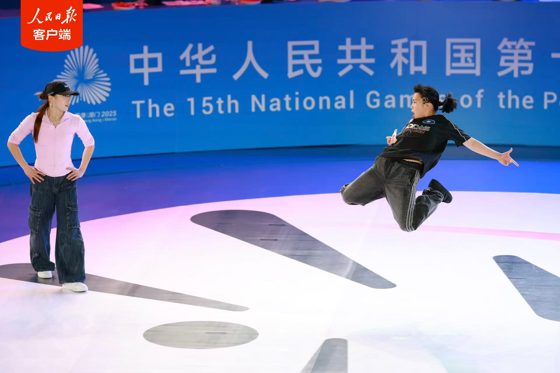 刘清漪卫冕全运会霹雳舞女子组冠军 刘清漪卫冕全运会霹雳舞女子组冠军