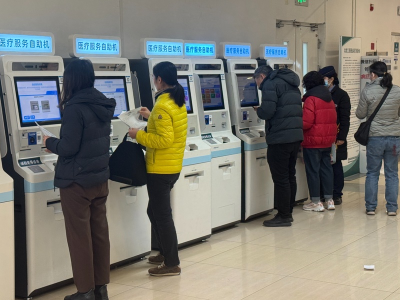 “柿”可而止，别让固体杨枝甘露成“肠胃刺客”！医生提醒