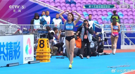 吴艳妮12秒98晋级决赛