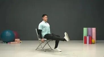 双脚是全身健康的“放大镜”！快看看你的脚，有这5个症状可能是疾病发出的信号！