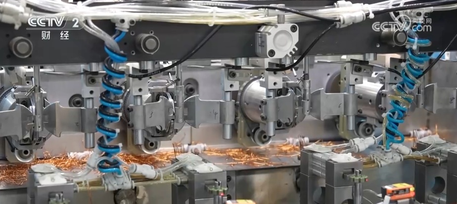 诸多完整产业链“世界之最”强底气！如何用好超大规模市场？| 观察↓