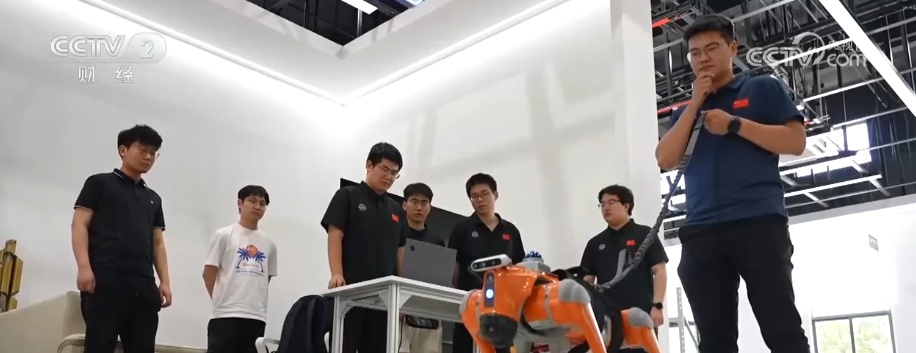 诸多完整产业链“世界之最”强底气！如何用好超大规模市场？| 观察↓