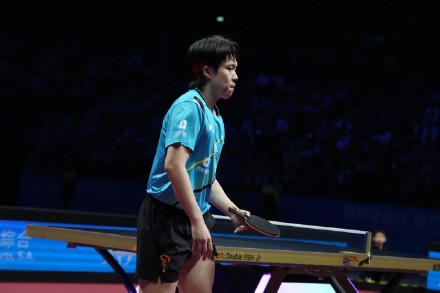 樊振东连扳三局逆转王楚钦 樊振东连扳三局逆转王楚钦