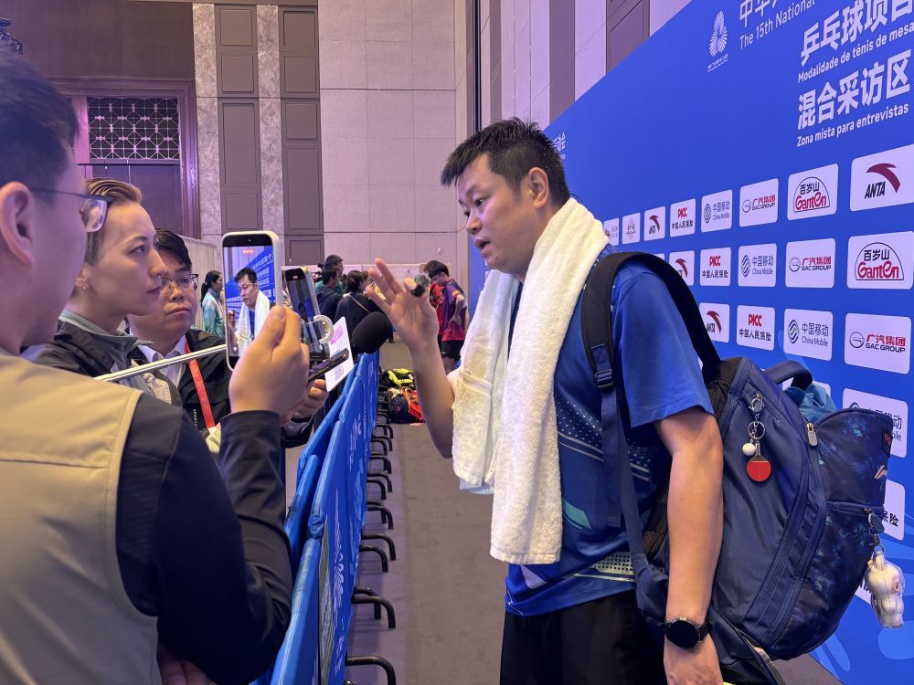 全运会丨侯英超：放下麦克风