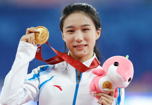 全运会 | 田径综合：陈妤颉创近六届最快夺冠成绩 吴艳妮0.04秒劣势失金