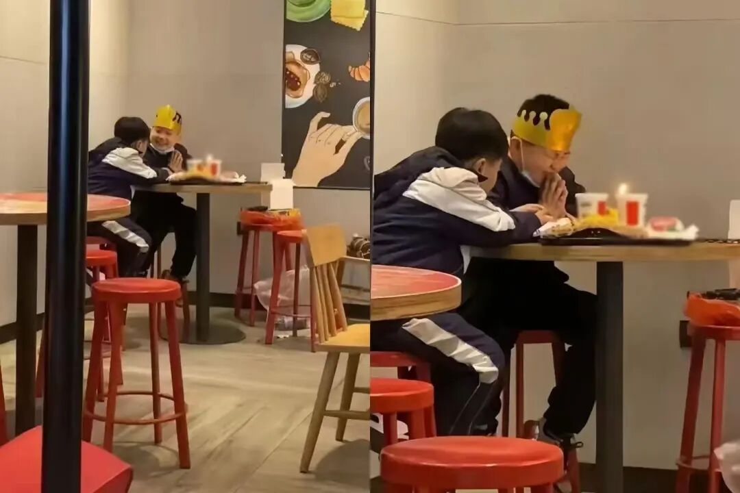 “诡秘你别太感动，我给你拍了张人生照片……”