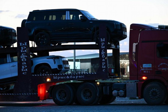 列国鉴丨记者观察：中国新能源汽车在中亚“实力圈粉”