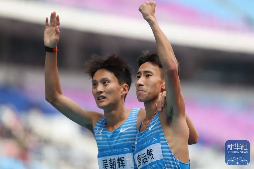 冠军，被取消！队友违规助跑，成绩判定无效