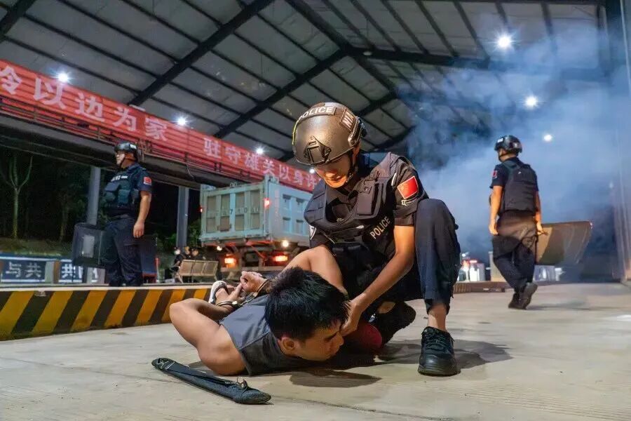 1个边境检查站，9名一等功臣！