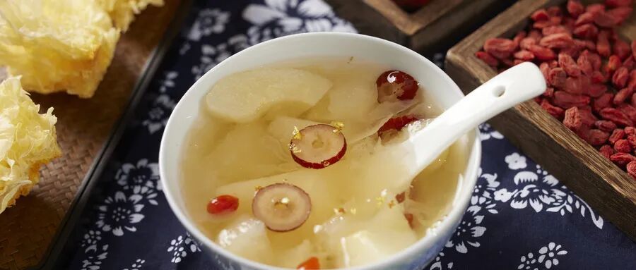 想吃梨又怕凉，不妨这样做