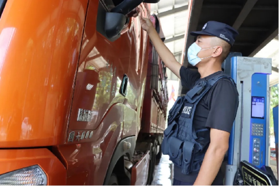 1个边境检查站，9名一等功臣！