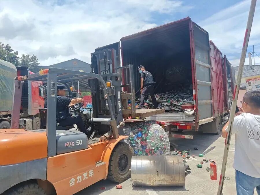 1个边境检查站，9名一等功臣！