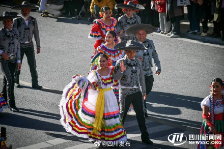 多国友人齐聚汶川 共赴羌年节庆盛宴 多国友人齐聚汶川 共赴羌年节庆盛宴