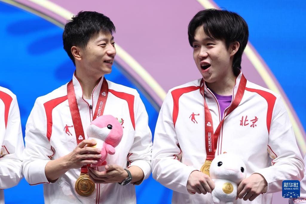 十五运会乒乓球——男子团体金牌赛:北京队夺冠 十五运会乒乓球——男子团体金牌赛:北京队夺冠
