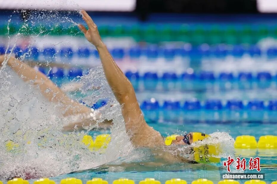 游泳比赛，真的可以用狗刨？