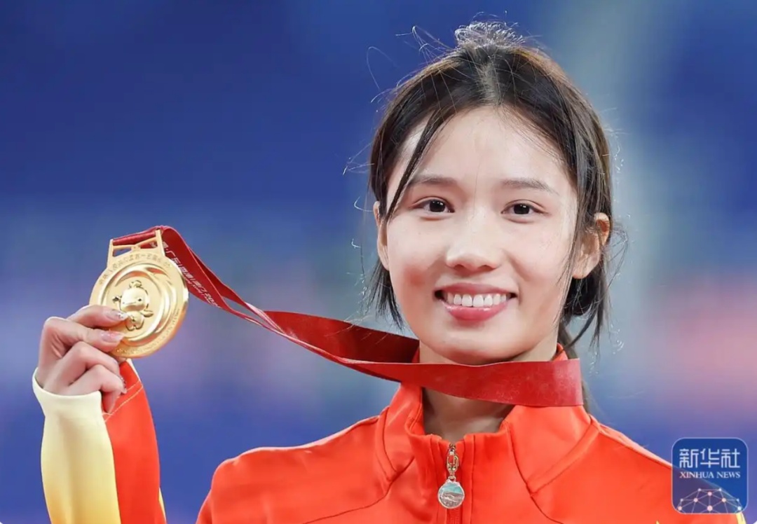 邵雨琪夺冠！她还是清华研究生